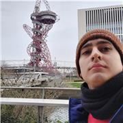 Joven estudiante con experiencia dando clases y con un nivel C1 en ingles.